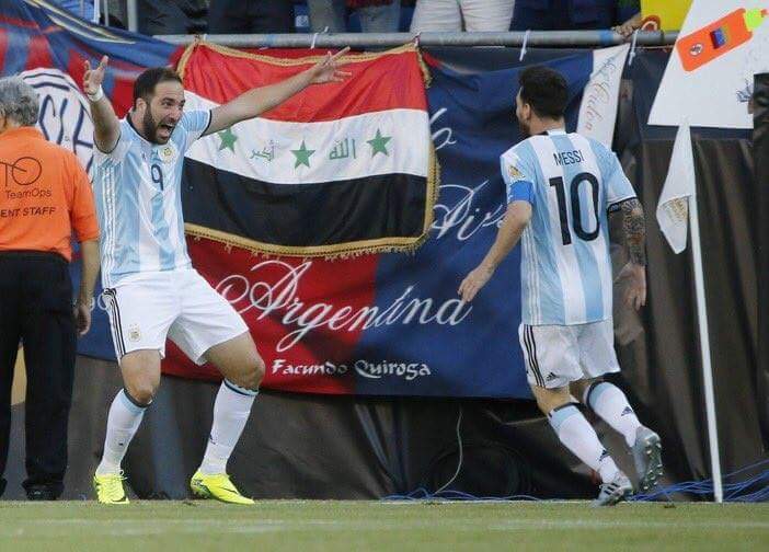 Anthropo_A's tweet photo. We won 🇦🇷 🇮🇶 

#Messi𓃵 https://t.co/U8oHeKnjd9