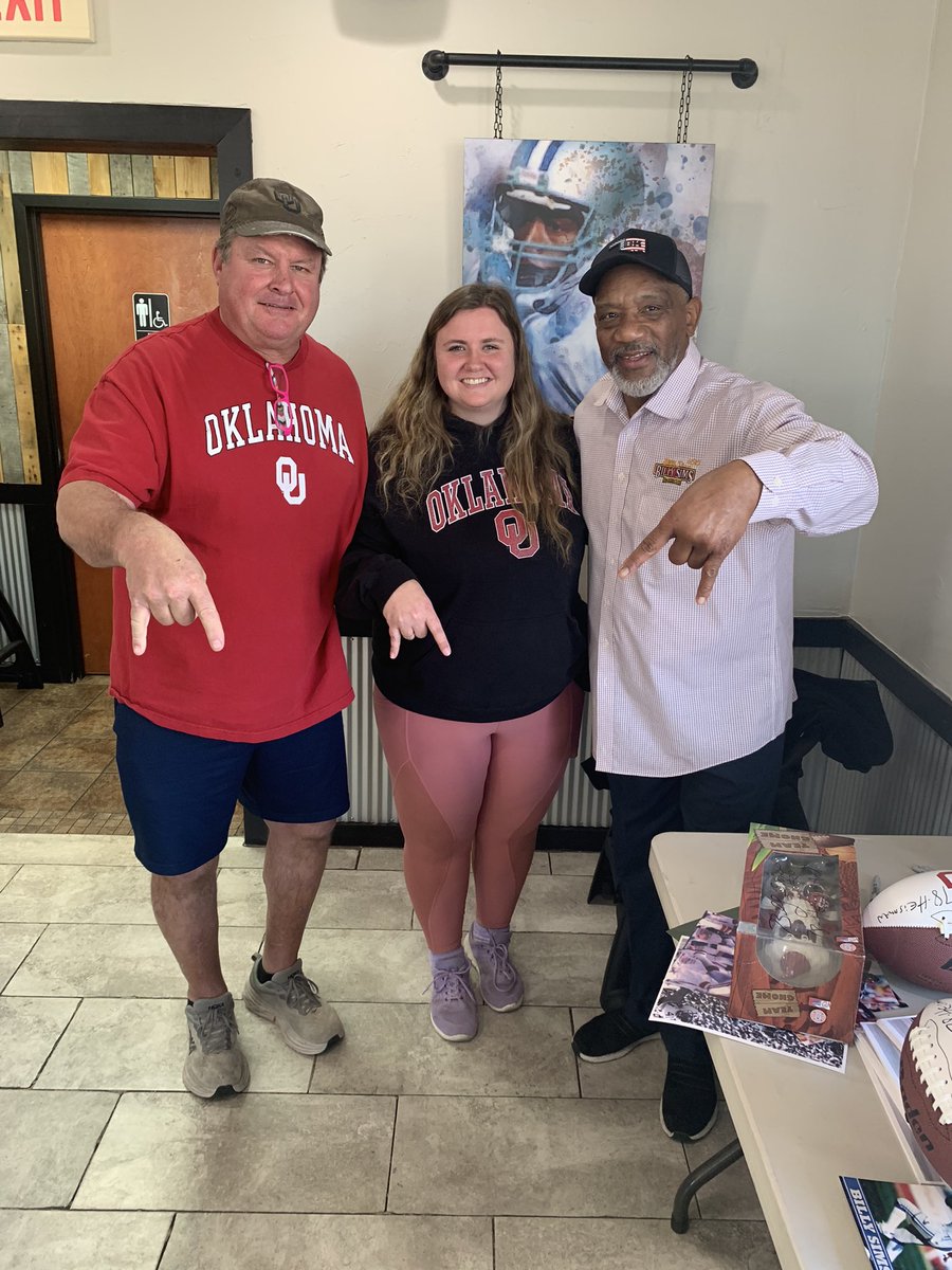 jennylbeans's tweet photo. Thank you @RealBillySims for taking the time to chat with us and sign some items this morning! I’m glad I could also teach you my infamous “forehead pic!”

BOOMER SOONER from Nebraska! https://t.co/siR7hLanu4