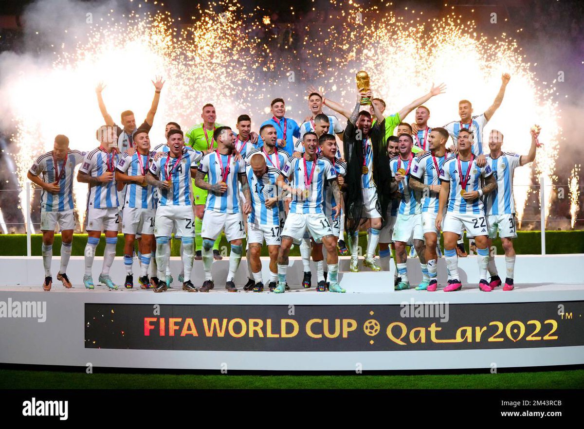 Argentina lift the FIFA World Cup trophy following victory over France . The final was one of the greatest in the tournament’s history. @alamy 📸 #FIFAWorldCup #Messi𓃵