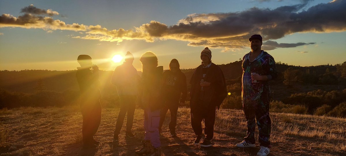 ProducerDojo's tweet photo. A little taste of the 808 Classic reunion from last week in California. ๐
#dojofamily #musicproducer #musicproduction #producerlife #producerlifestyle #beatmaker #highermindset https://t.co/etySsahbks