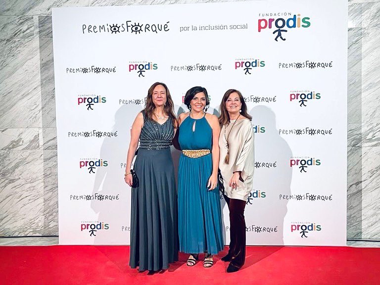 Almarae_Viajes's tweet photo. 🎥¡Noche de @PremiosForque! 👏 De @EGEDA_Comunica. 😊 Muchas gracias por invitarnos, magnífica organización. ✨Enhorabuena a As Bestas, de @CronosEntmt, por la mejor película. ¡Orgullosos de haber trabajado con vosotros! https://t.co/fSLBnvfPym
