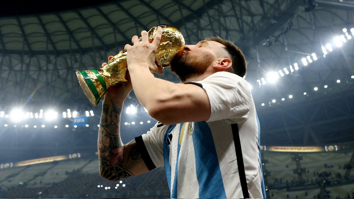 دي باول:" اذا كان هناك احمق لديه شكوك سابقا فقد انتهت الآن، ميسي افضل لاعب في التاريخ ولا يوجد لاعب مثله "