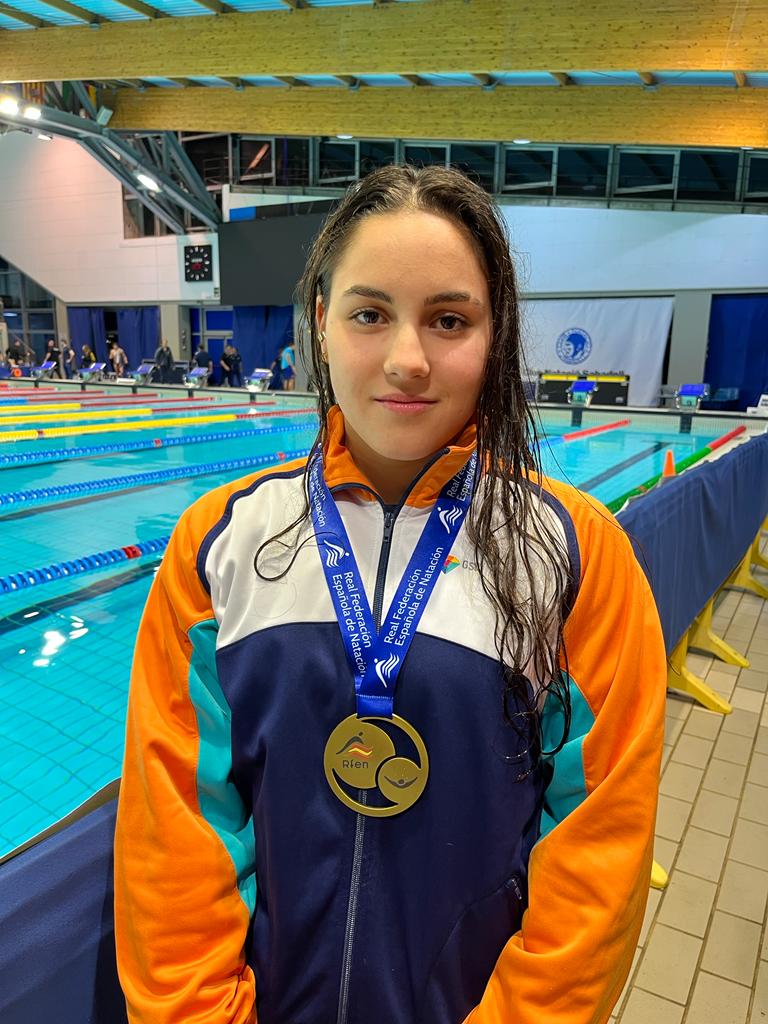 GSDcdeportivo's tweet photo. CTO. ESPAÑA ABSOLUTO INVIERNO: Increíble María Ramos que se vuelve a proclamar CAMPEONA DE ESPAÑA ABSOLUTA en la prueba 100m. Braza femenino batiendo además la MEJOR MARCA NACIONAL de 16 años con un tiempo de 1.05.29. ¡Enhorabuena María de todo tu equipo GSD! https://t.co/tArvfGFfmY