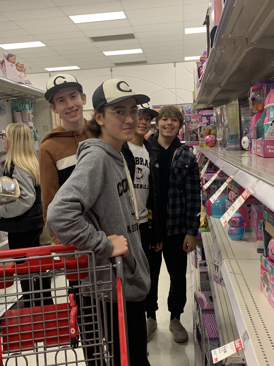 17U Cobras getting their holiday shopping done today! So grateful to be able to give back to our community. <a href="/Columbus_Cobras/">Columbus Cobras</a> <a href="/DeSalesBaseball/">DeSales Baseball</a> <a href="/WhetstoneBraves/">Whetstone Baseball</a> <a href="/TW_Baseball/">TWHS Baseball</a> <a href="/WCbaseball21/">Worthington Christian Baseball</a> <a href="/GahannaBaseball/">Gahanna Baseball</a>