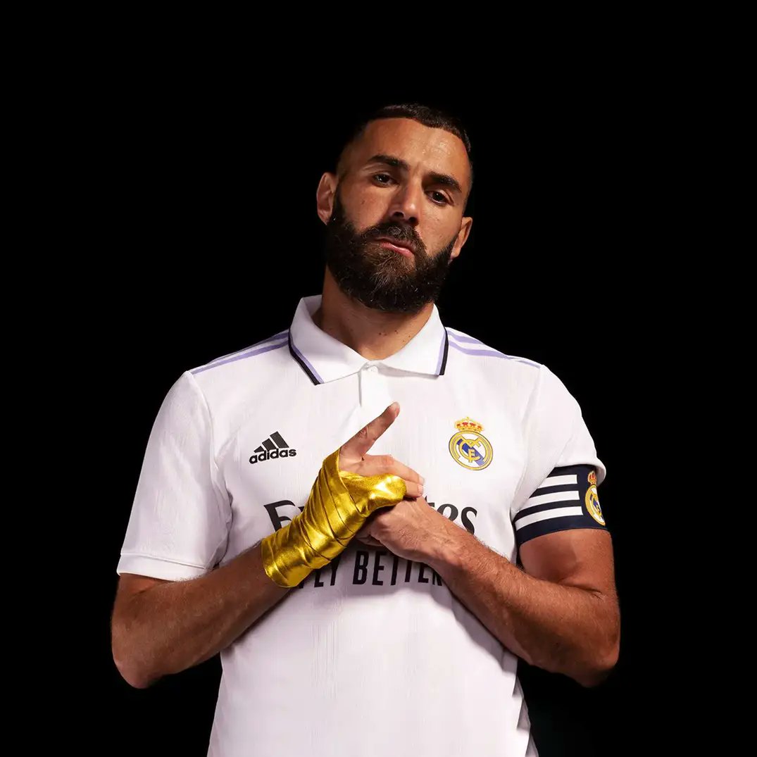 AdsoMelk7's tweet photo. Pour battre l'Australie en poules, un #Giroud suffit.
Pour venir à bout de l'#Argentine en finale du coupe du Monde il faut #Karim #Benzéma. 
Ballon d'or. Cinq Ligues des Champions. Collectif. Buteur.
Aucune finale perdue.
#Benzema 
#Messi
#ArgentinaVsFrance https://t.co/j9Wk1klbRU