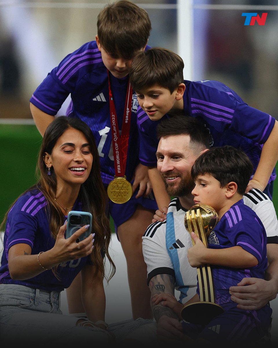 todonoticias's tweet photo. 𝑬𝒍 𝒂𝒎𝒐𝒓 𝒅𝒆𝒔𝒑𝒖𝒆́𝒔
𝑫𝒆𝒍 𝒂𝒎𝒐𝒓 𝒕𝒂𝒍 𝒗𝒆𝒛
𝑺𝒆 𝒑𝒂𝒓𝒆𝒛𝒄𝒂 𝒂 𝒆𝒔𝒕𝒆 𝒓𝒂𝒚𝒐 𝒅𝒆 𝒔𝒐𝒍 https://t.co/1PhNKJHnRt