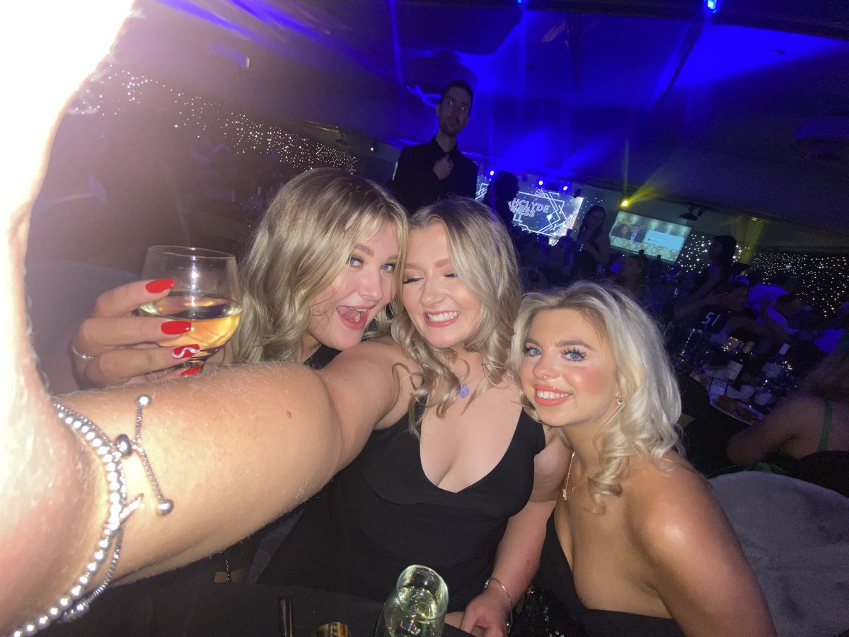 _ktwilsonn's tweet photo. #StrathBusBall https://t.co/WJWoiBjT8L