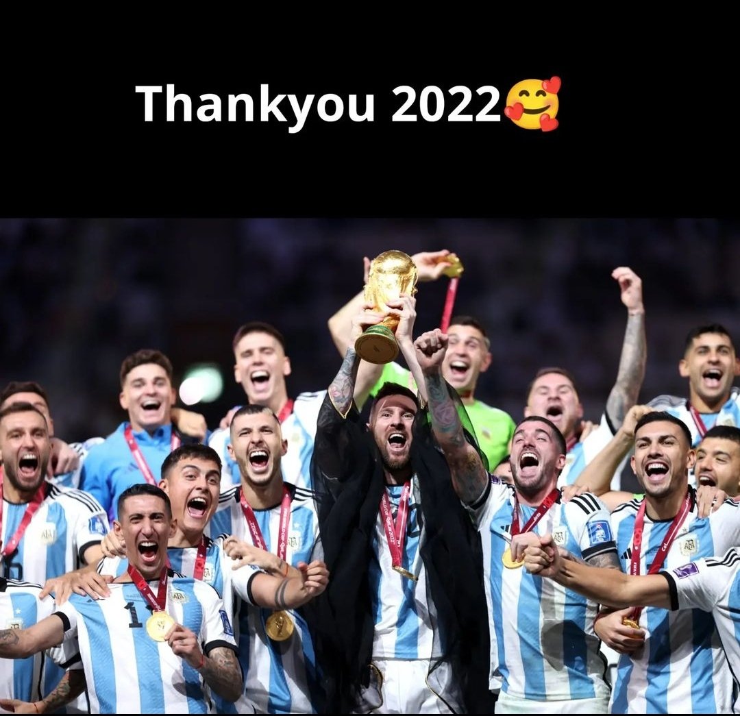 Uixotz's tweet photo. Messi has ended the #GOAT 🐐 debate. 
Carried the whole Argentina #Messi𓃵 #WorldCup #LionelMessi https://t.co/CyLRMnGjCw