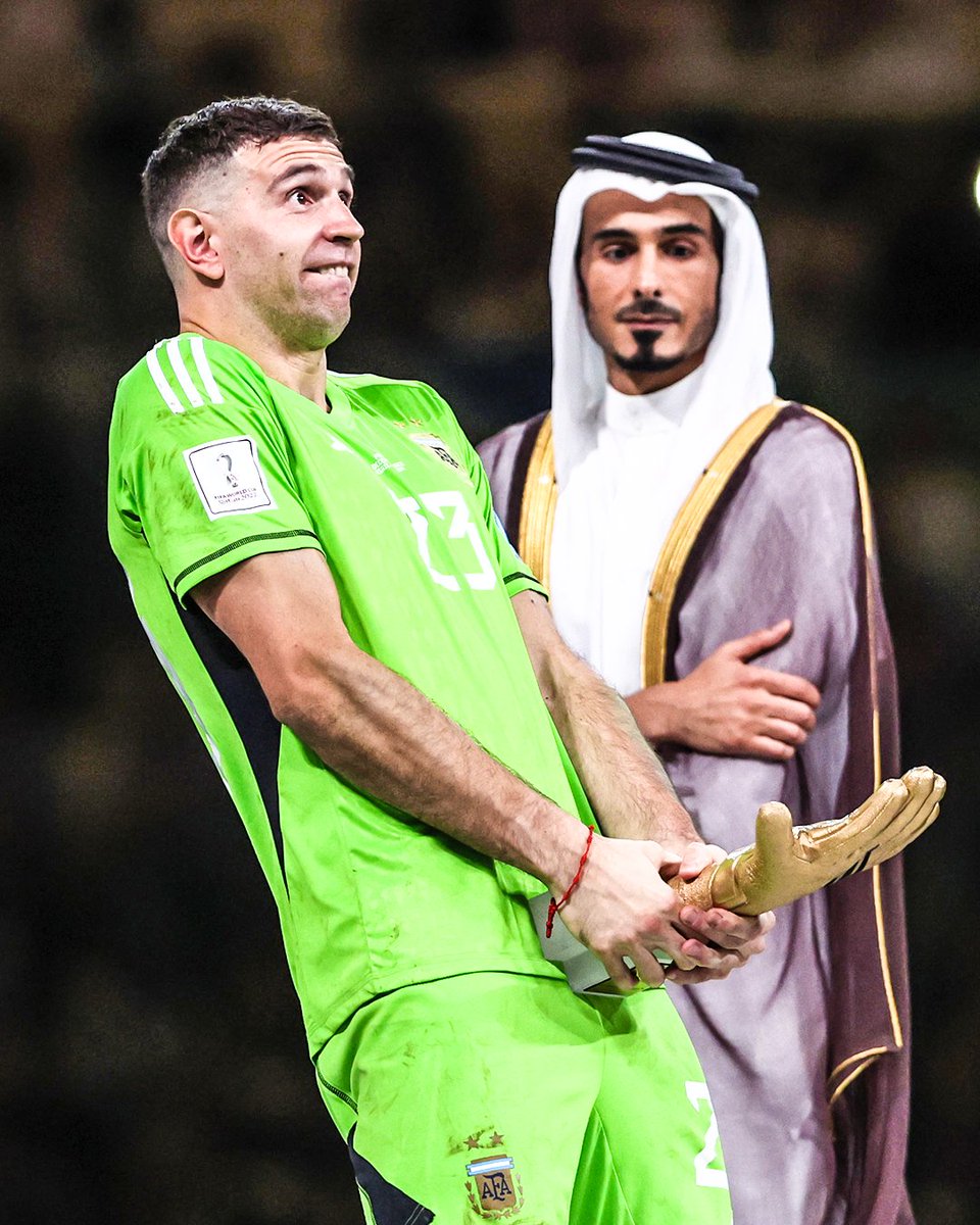 Kann es ein besseres Bild zur WM2022 in #Qatar geben als das da?