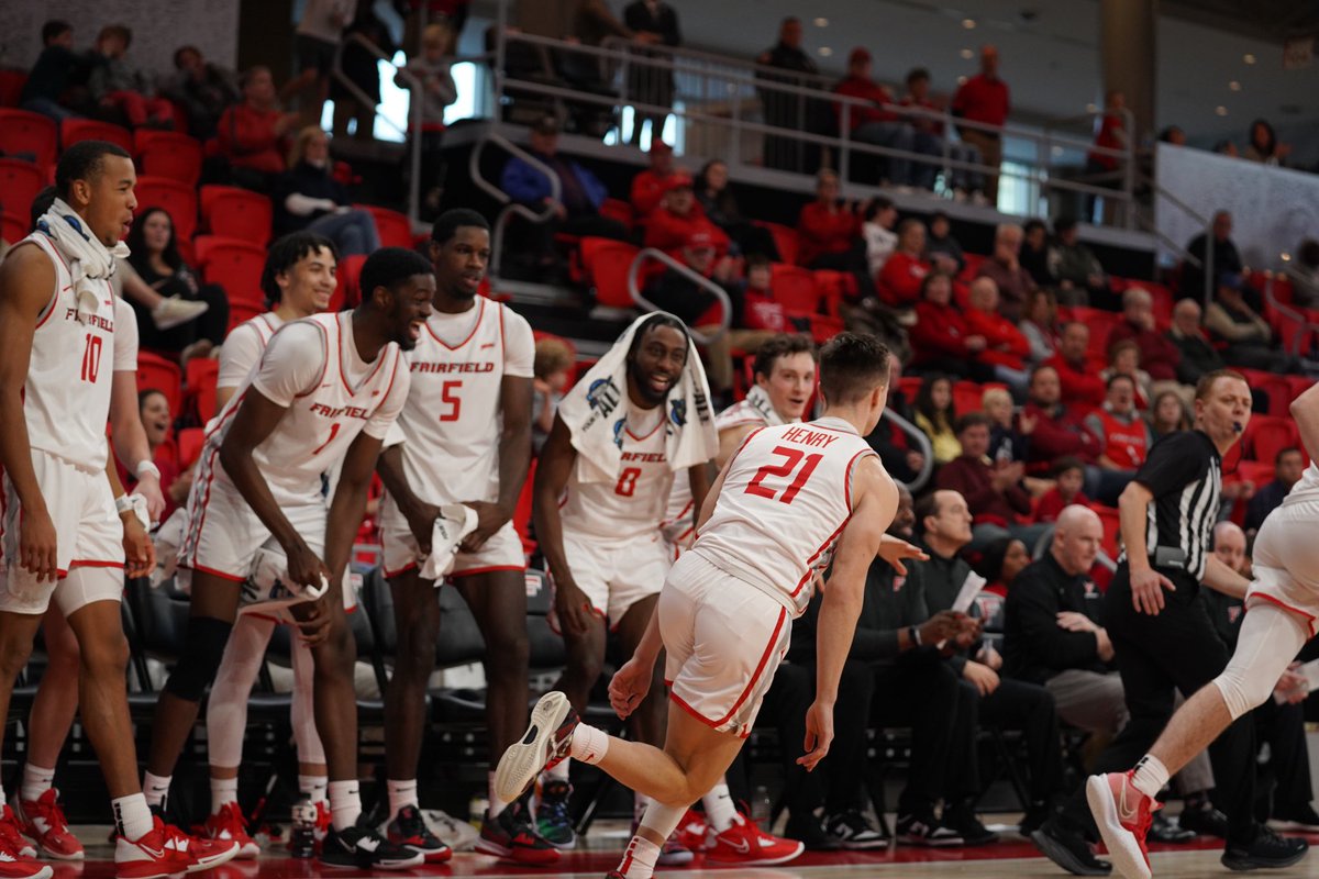11 different Stags on the board, it’s a 72-35 lead with 6:31 left‼️

📺 <a href="/ESPNPlus/">ESPN+</a>
🎥 es.pn/3HPWmpb
📊 bit.ly/3v0q4jG

#WeAreStags #StagsCompete #MAACHoops 🤘🏀