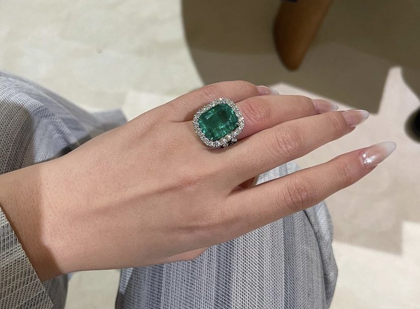 ميشا | FASHION tweet media