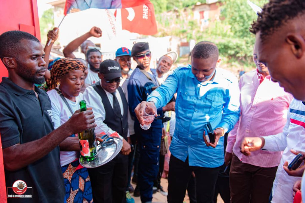 julio_kitoko's tweet photo. Mont-Ngafula,base incontestée de @yvesnswal a encore accueilli ce dimanche leur digne fils pour une sensibilisation à l’enrôlement https://t.co/Xs9ysKqwOX