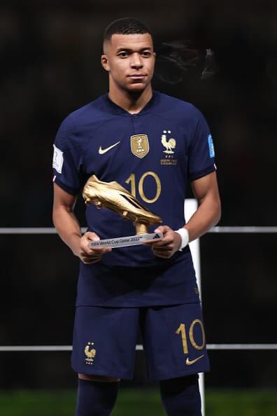 Mbappe 💕✌️
Man of the match