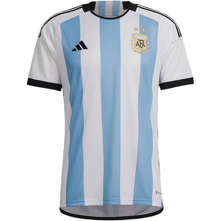 BotCheckerCL's tweet photo. El defensor de la propiedad privada e industrial luciendo su camiseta @adidas_ES pirateada.
Con 2 franjas en vez de 3 y el escudo dice "ARG" en vez de "AFA" 🤣🤣🤣 https://t.co/5gYbgbhjc9