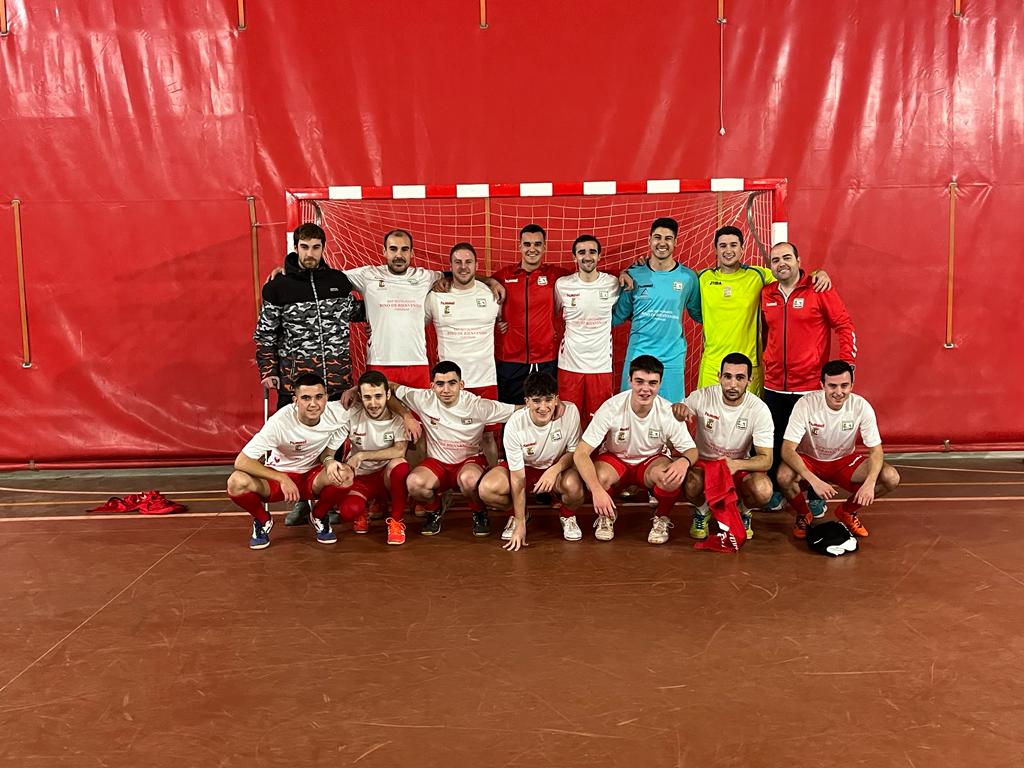 Nueva victoria trabajada en casa 4-0 de nuestro Senior B RESTAURANTE PINO DE BIENVENIDA ante Villa de Pioz en el que los nuestros consiguieron hacer un partido serio con buena efectividad defensiva.