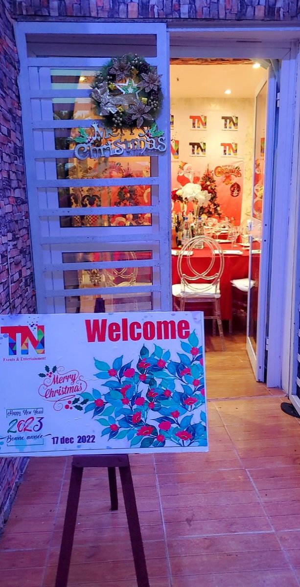 tn_event's tweet photo. Yesterday 17th December, Holiday Spirit filled the room with our Colleagues. Merry Christmas and a Prosperous New Year to you all. @tn_event , Christmas and New Year always come Earlier. https://t.co/TQl5GLi6mA