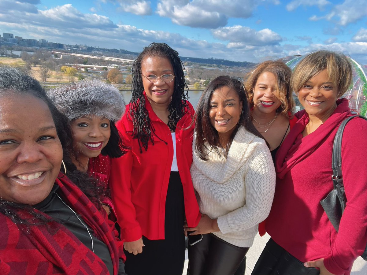 kimworthyDCTOY's tweet photo. All I can say is thank you.
I love you, Eta Kappa. I love you, Sorors. 💙🔺♾️
#HKMade #SpelmanDeltas @dstinc1913 #HKDMVBrunch https://t.co/IXm2vSGr2f