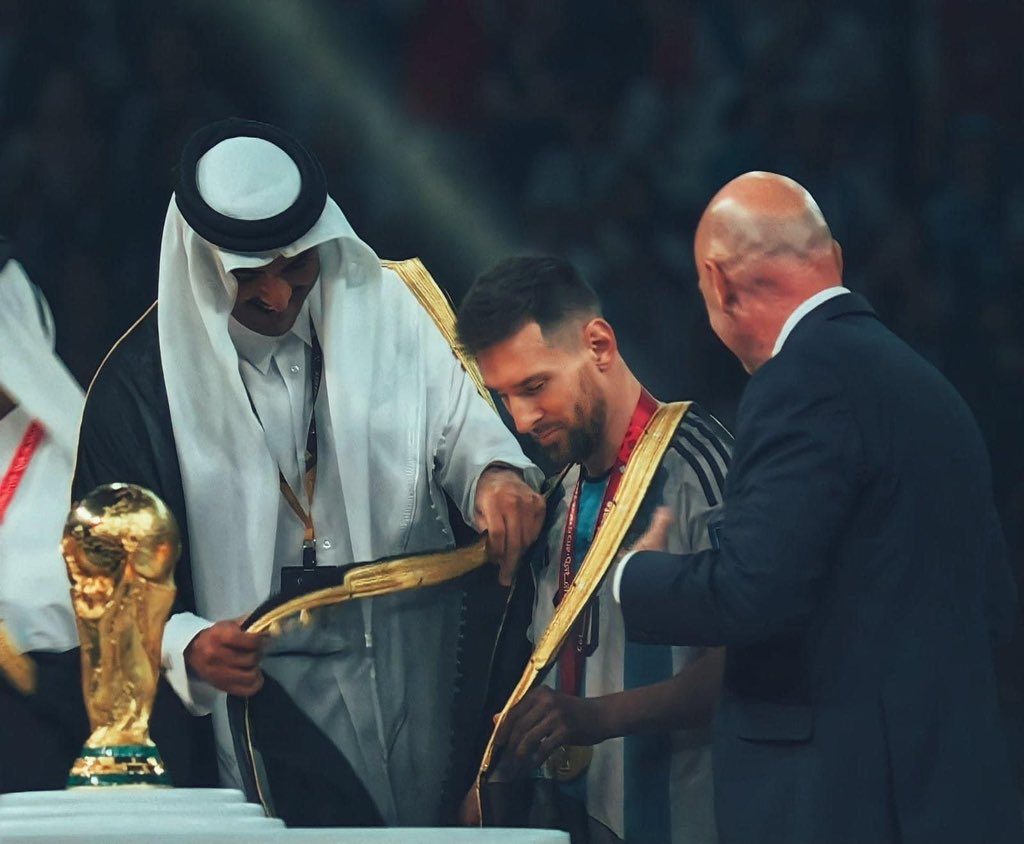 iAbdullahHanafy's tweet photo. علينا جميعًا الفخر بالإنجاز وبكل حاجه حصلت في أجمل نسخه لكأس العالم ولكل الإيجابيات اللي حصلت ومنع الخمر ومنع رفع أعلام ذوي الألوان حاجات كتيره اوي اوي جميلة وعظيمة تخلينا نعتز بعروبتنا وقبل أي حاجه بأننا مسلمون 💚
فاللهم لك الحمد ويا رب أنصر الإسلام وأعز المسلمين 😍🙏 https://t.co/ZiwSjqjDjx