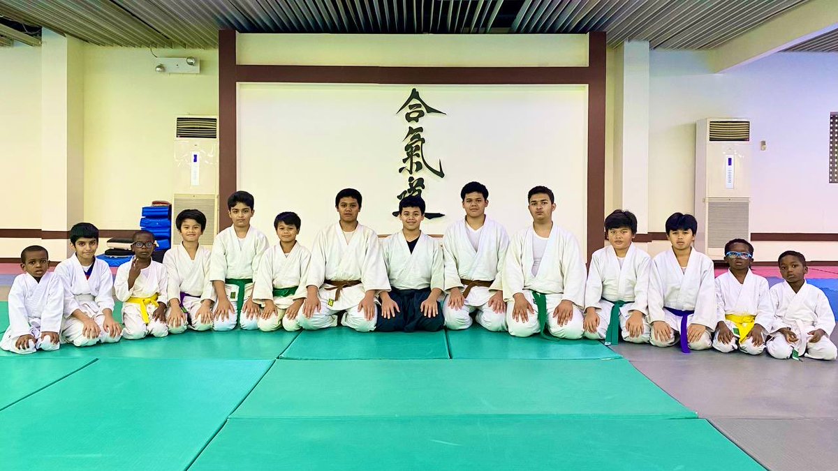 AikidoSaudi's tweet photo. احتفل الفريق بمناسبة مرور 5 سنوات على الاعتراف الدولي بالفريق كمنظمة معتمدة من المركز العالمي لتدريب رياضة الايكيدو " الهمبو دوجو "- اليابان، الشكر لله اولا ثم نتقدم بجزيل الشكر والتقدير لكل من ساهم ودعم الفريق والشكر موصول لوزارة الرياضة بإعتماد اللجنة السعودية لرياضة الايكيدو، https://t.co/Y3iWvQyJx3