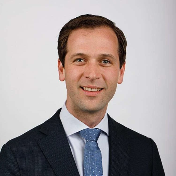 Opasjonnie's tweet photo. #Omroepvlaardingen 
Op mijn vaste dinsdag van 17-18 uur heb  als gast Wethouder Bart Bikkers 
Met hem kijken we terug op afgelopen jaar en vooruit op 2023.
Met lekkere muziek uitgekozen door de Wethouder
Te beluisteren op FM 107.8 dab + of https://t.co/N4UGoXEyVH https://t.co/cSgIyxEDUH