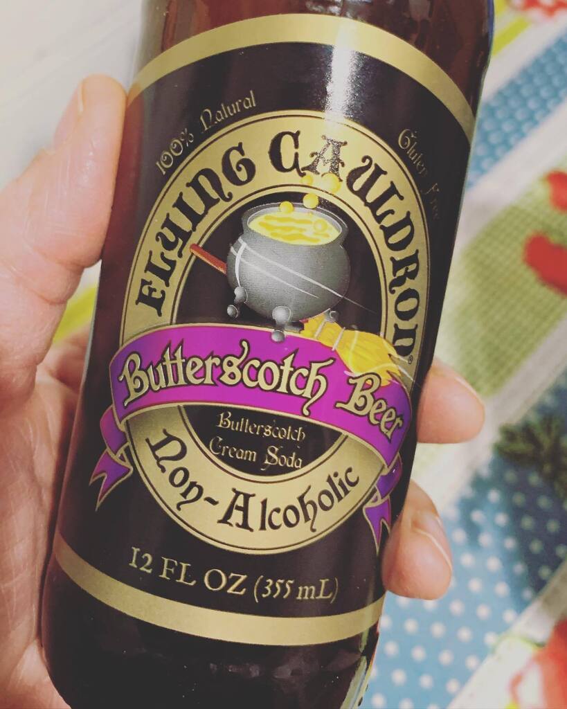 Sei stato ai mercatini di Natale? 
Si!
E cos’hai comprato?
Ehr… #HP #butterscotch #burrobirra instagr.am/p/CmUqsj2tetH/