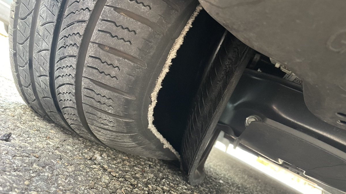 BaronSelman's tweet photo. 4 month new BMW i4. Tires shreds on highway. Tire warranty sold thru BMW left us stranded on NJ trnpke at 11:30pm. 911 towed us. Home 4 hrs later. Car stranded. Called BMW roadside today. Never returned my call.  Customer service is secondary I guess. @BMWUSA @Allstate @Pirelli https://t.co/D6CvKdmDQ4