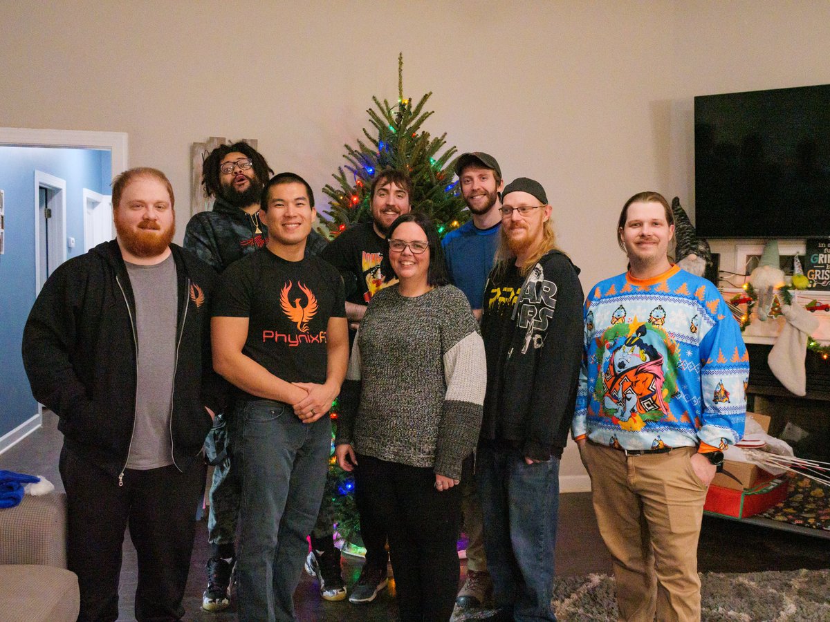 PHYNIXPC tweet picture