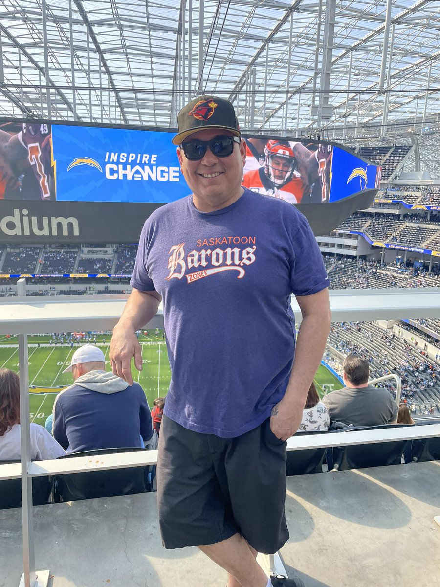 smknjoe80's tweet photo. @MondayNooner chargers titans #zonek #WWAG https://t.co/Ba4M0RykPJ