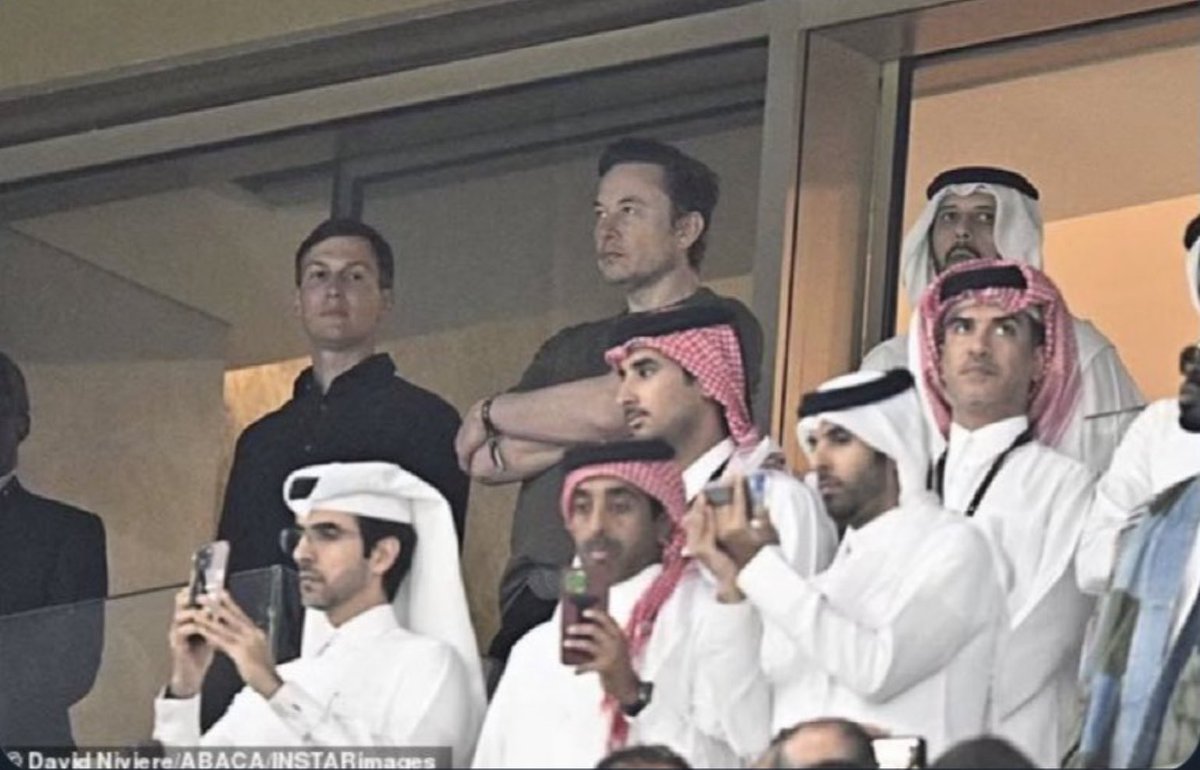 OzymandiusUK's tweet photo. #ElonMusk #MAGA #JaredKushner #NickFuentes #Kanye #TwitterDown #Jan6 #nucleardocuments #Insurrection https://t.co/VTZTngxCdf