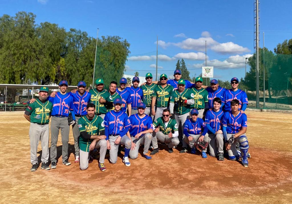 BeisbolMolina's tweet photo. ⚾ LIGA REGIONAL DE BÉISBOL SENIOR ⚾
Victoria de nuestros dos equipos Senior en una nueva jornada de Liga. Nuestro CBS MOLINA ha vencido a @cd_severoochoa, mientras que nuestros BRAVOS DE MOLINA han vencido a Estrellas Negras @CSoftbol. Felicidades EQUIPAZOS!!! @AytMolinaSegura https://t.co/idVRwjoWy9