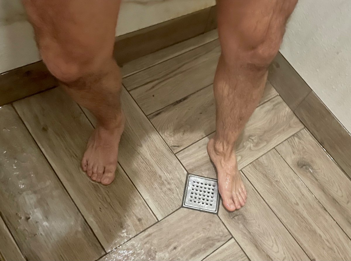 DimitriiKing's tweet photo. Good night, fans! 🦶🦵🦶
#findom #bdsm #feet #master #maledom  #findoms #footfetishnation #cashmaster #footfetish #findomking #findomworship #paypigs #financialdomination #fetish #feetworship #dominant #feetpics #topmaster #paypigswanted #findomfetish #toespics 
#humiliation https://t.co/o04DuXQLMt