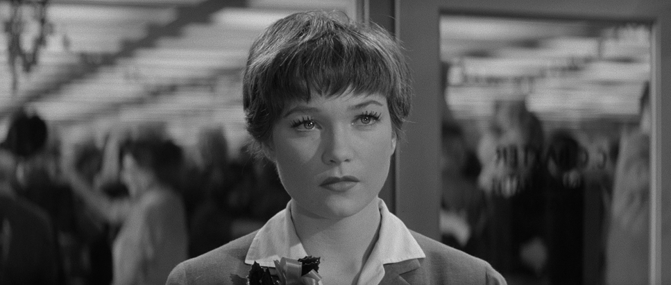 tonytost's tweet photo. THE APARTMENT (1960). For years &amp; years, all I've heard is how great this movie is, you gotta watch it, blah blah blah. So I finally sit down to actually watch the damn thing. If anything, people have undersold it. Perfect script, perfect performances, perfect film. https://t.co/nBxzdx2qgk