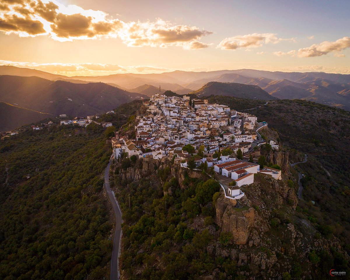 Épico atardecer en Comares (Málaga) 😍