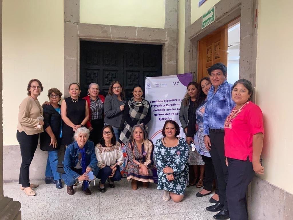 SG_Morelos's tweet photo. Suma esfuerzos Coevim con sociedad civil organizada por una agenda a favor de la vida libre de violencia 
 
·  Se informó sobre las atribuciones y competencias de la Comisión Ejecutiva, así como la estructura de la misma 

➡️ Leer más: https://t.co/IU2JkD7CTd https://t.co/BGzvEp8B1O