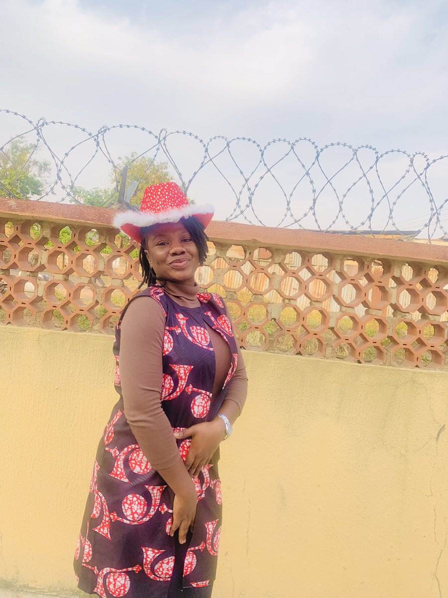Skillful_Dammy's tweet photo. Ladies and gentlemen men, Christmas is upon us! 🤩🙌🏼🎅🏾❤️
Happy “second to the last” Sunday in the year 2022! Glory to God!
#7DaysTo🎄💃🏻 https://t.co/qGKwX4PfGd
