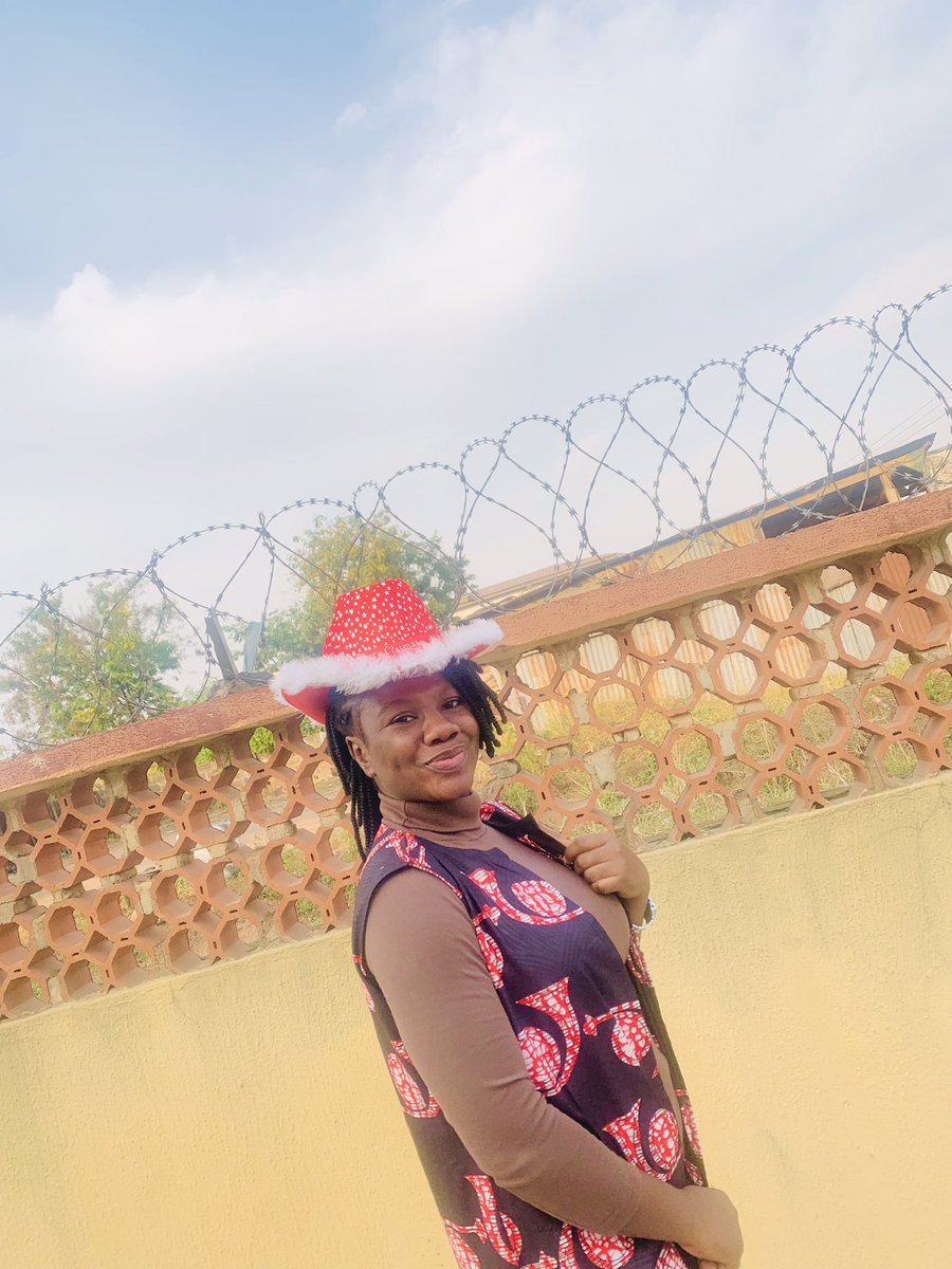 Skillful_Dammy's tweet photo. Ladies and gentlemen men, Christmas is upon us! 🤩🙌🏼🎅🏾❤️
Happy “second to the last” Sunday in the year 2022! Glory to God!
#7DaysTo🎄💃🏻 https://t.co/qGKwX4PfGd