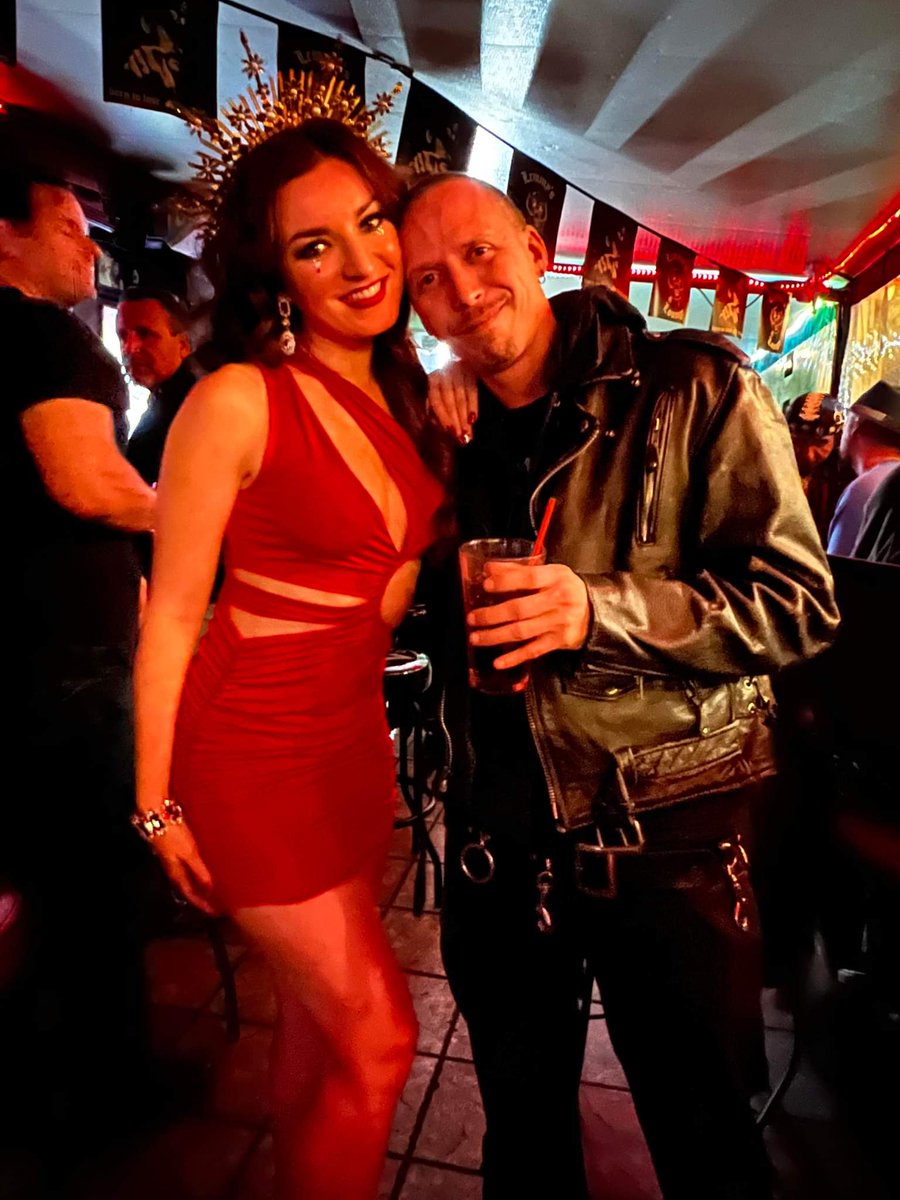 Old friends at the Bow 🌈💜🤘