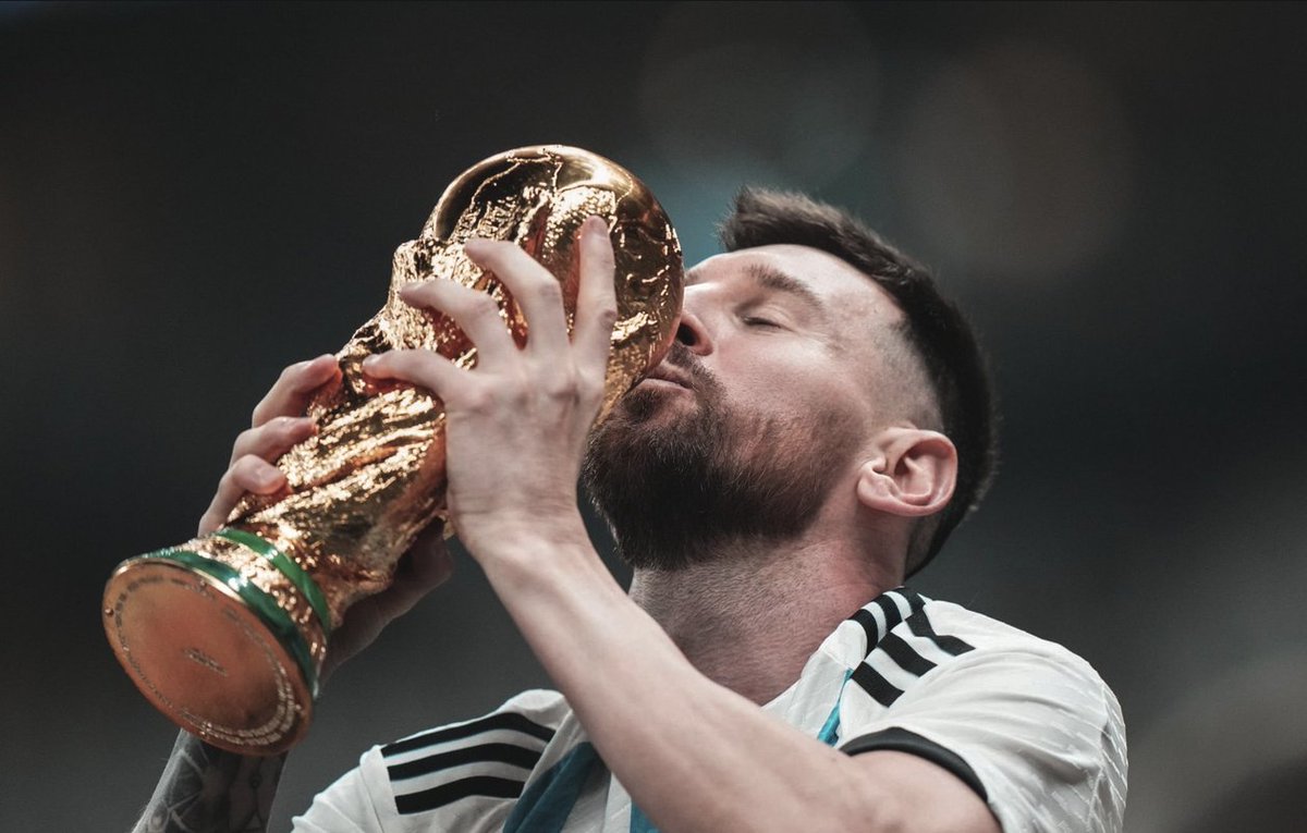 BarcaUniversal's tweet photo. Lionel Messi won the Champions League final vs Cristiano Ronaldo, the Copa America final vs Neymar, and the World Cup final vs Mbappé. 🐐 https://t.co/z10I3ghajq