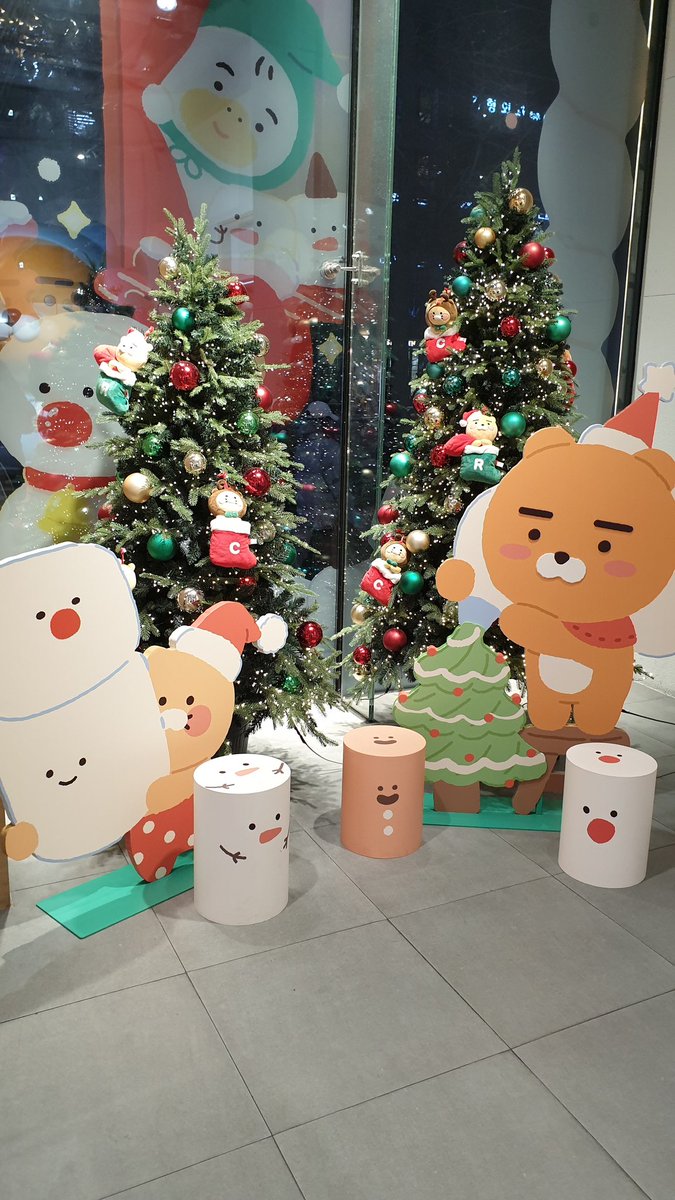 _Riri_Ririn's tweet photo. 🎄☃️ https://t.co/4mK7MSPmBE