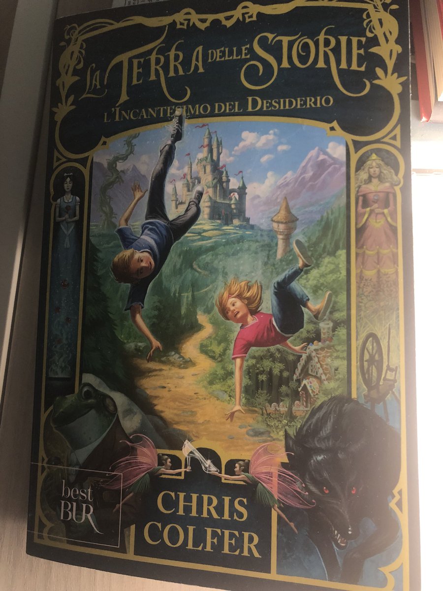 Paola85IT's tweet photo. @chriscolfer Italian on my nightstand right now 🤗🤗 #landofstories https://t.co/n5XqoihUWg