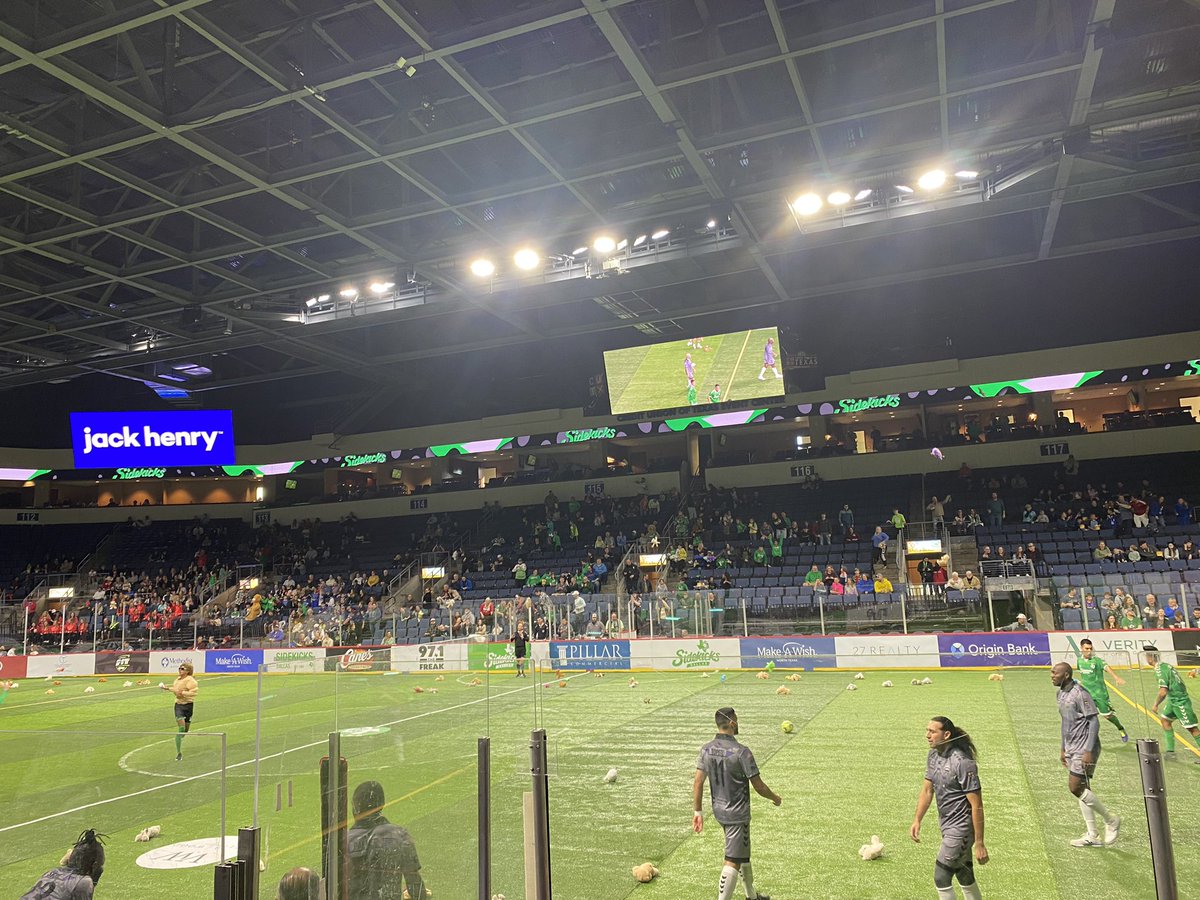 ChrisSchrick's tweet photo. @gosidekicks Let’s Go Kicks! https://t.co/FlvFaSenjd