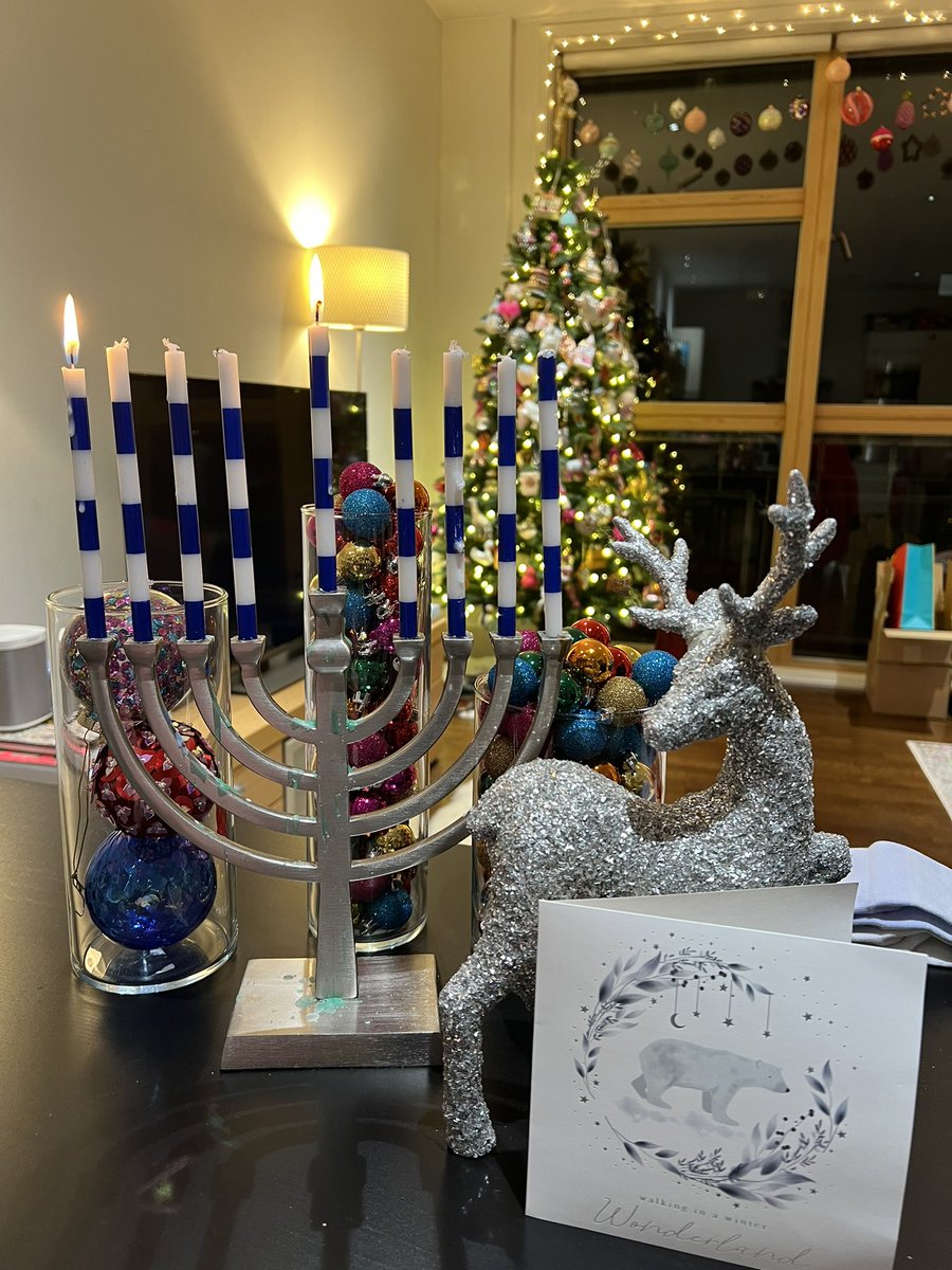 JetsetSusan's tweet photo. Night 1! #hanukkah https://t.co/6XCYCFlW2D