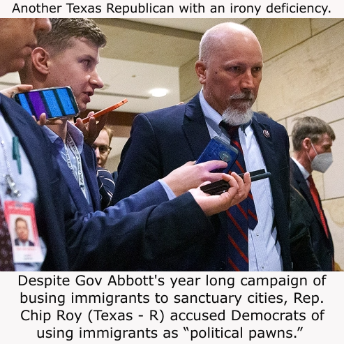 UnitedSua's tweet photo. Texas Republican accuses Democrats of using migrants as "political pawns".   https://t.co/0rJGeSv3NA https://t.co/ulpnqU8cBU