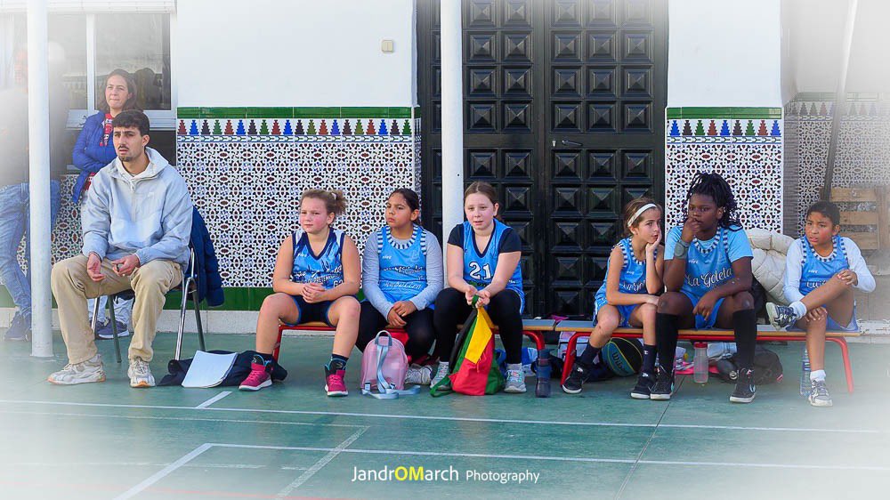 adecgoleta's tweet photo. 📌 RESULTADOS | Liga @FAB_Malaga | #Valorcesto

Buen partido de nuestras chicas del Premini’1314 ante los amigos de @CBAlgazara. Bonito duelo, mucho esfuerzo y buenas jugadas de todas. Gran trabajo‼️

#SomosTUequipo💙 
#vamosgoleta🏀 https://t.co/qiZU6Z1Ccw