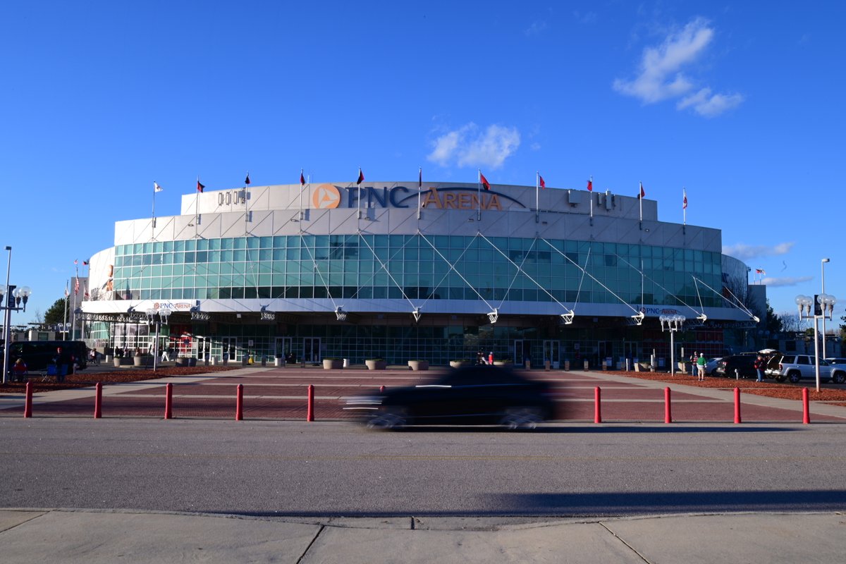 penguins's tweet photo. Hockey 🔜 https://t.co/c3FxkqOA0R