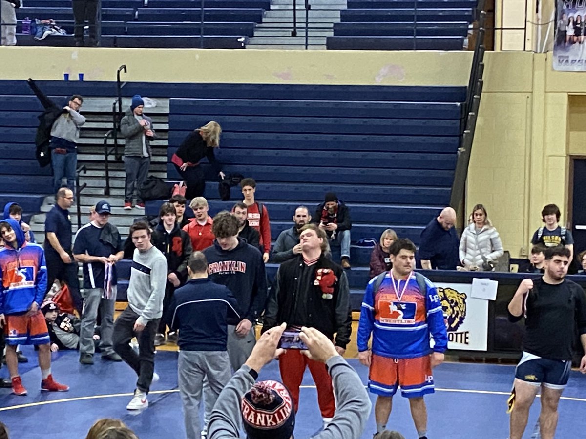 ploucha_chris's tweet photo. @PlouchaIsaiah from @DCHS_Football14 and @svsu_football  commit took 2nd yesterday at the Wayne County Championships hosted by Wyandotte Roosevelt. He went 3-1 on the day with 3 pins. https://t.co/UJQR7I4WY5