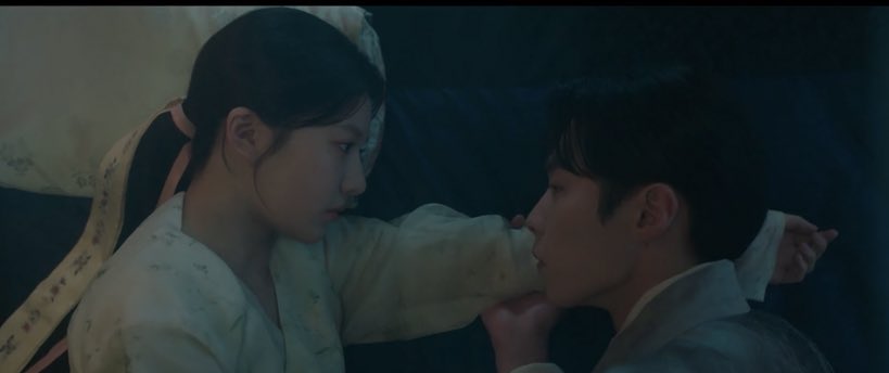 kdrxmaaa's tweet photo. got me running miles🏃‍♂️🏃‍♂️ 

#AlchemyOfSoulsS2 #AlchemyOfSouls2Ep4 https://t.co/hqr4Fjbiho