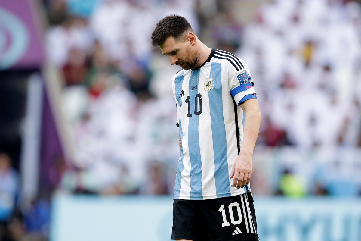 fifaworldcup_ar's tweet photo. هزيمة واحدة تعرضت لها الأرجنتين أمام السعودية في افتتاح البطولة 🇦🇷🇸🇦

من هنا بدأ كل شيء

ثم حطم ليونيل ميسي كل الأرقام الممكنة في طريقه لربح كأس العالم FIFA 🏆

@Argentina | @SaudiNT | #كأس_العالم_FIFA | #قطر2022 https://t.co/0Dk48CTFF0