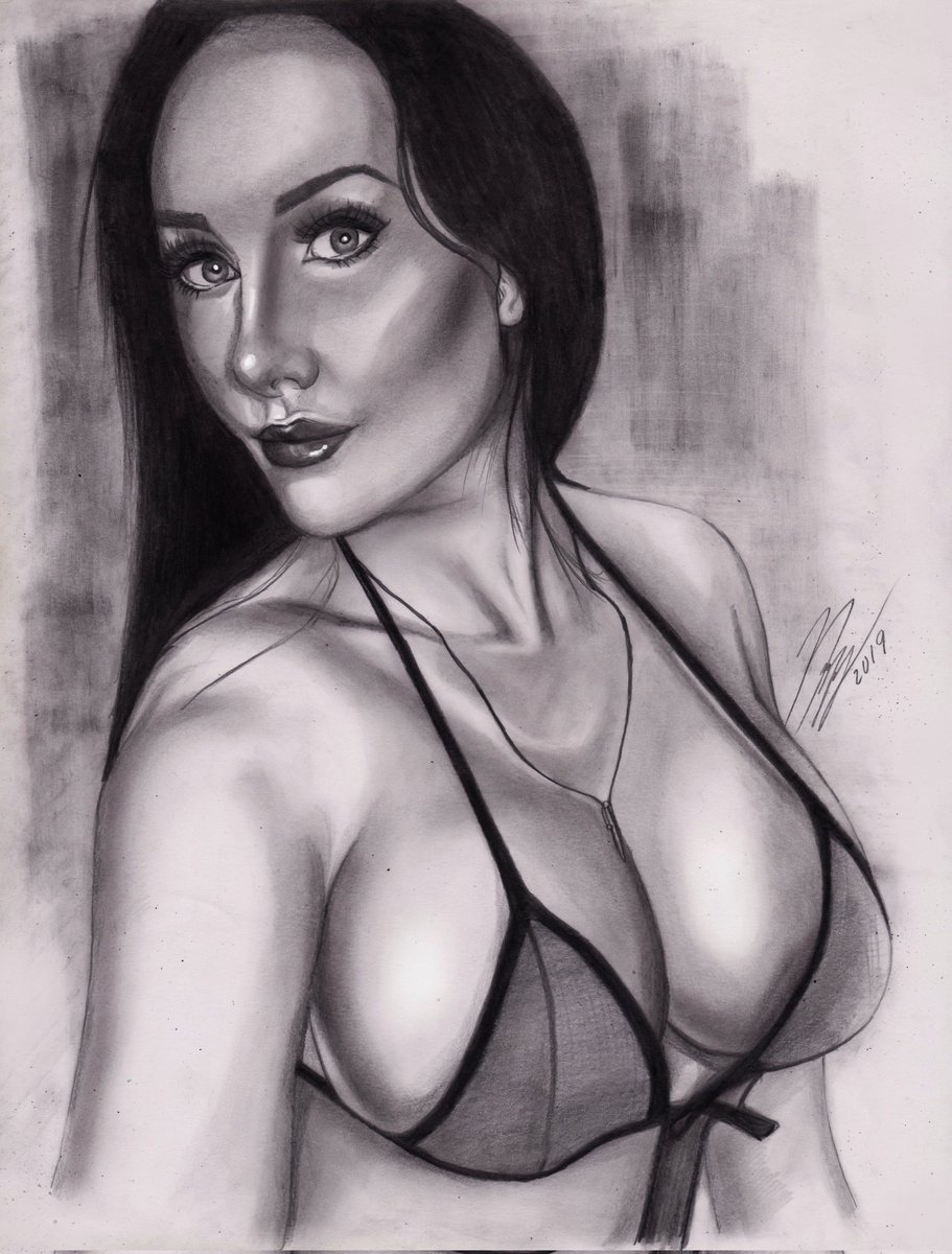 Retrato de <a href="/dulce_eva_vip33/">💄👑Eva Luna👑💄</a> Grafito y carboncillo sobre papel Opalina
Sígueme en instagram.com/artof_mosreg para mas contenido
#dulceevaluna #evavip #evaluna #retrato #dibujo #arte