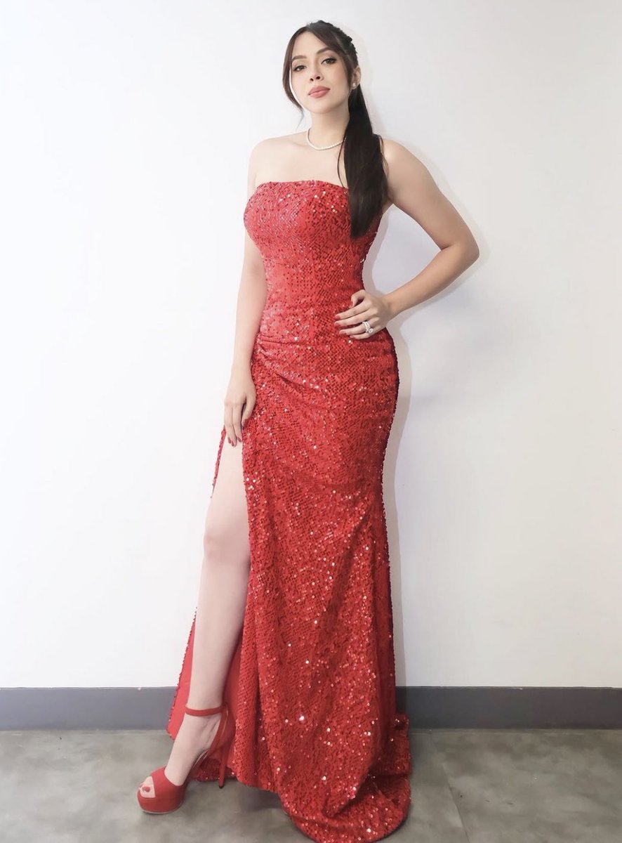 julsuperior's tweet photo. she a hottie 🥵 #juliamontes https://t.co/mxZ0D02b0S